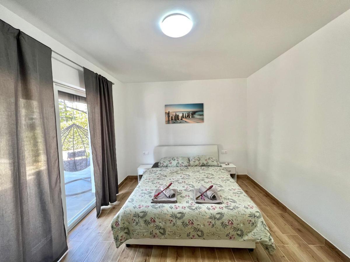 Fantasia del mare apartment&rooms Dramalj Esterno foto