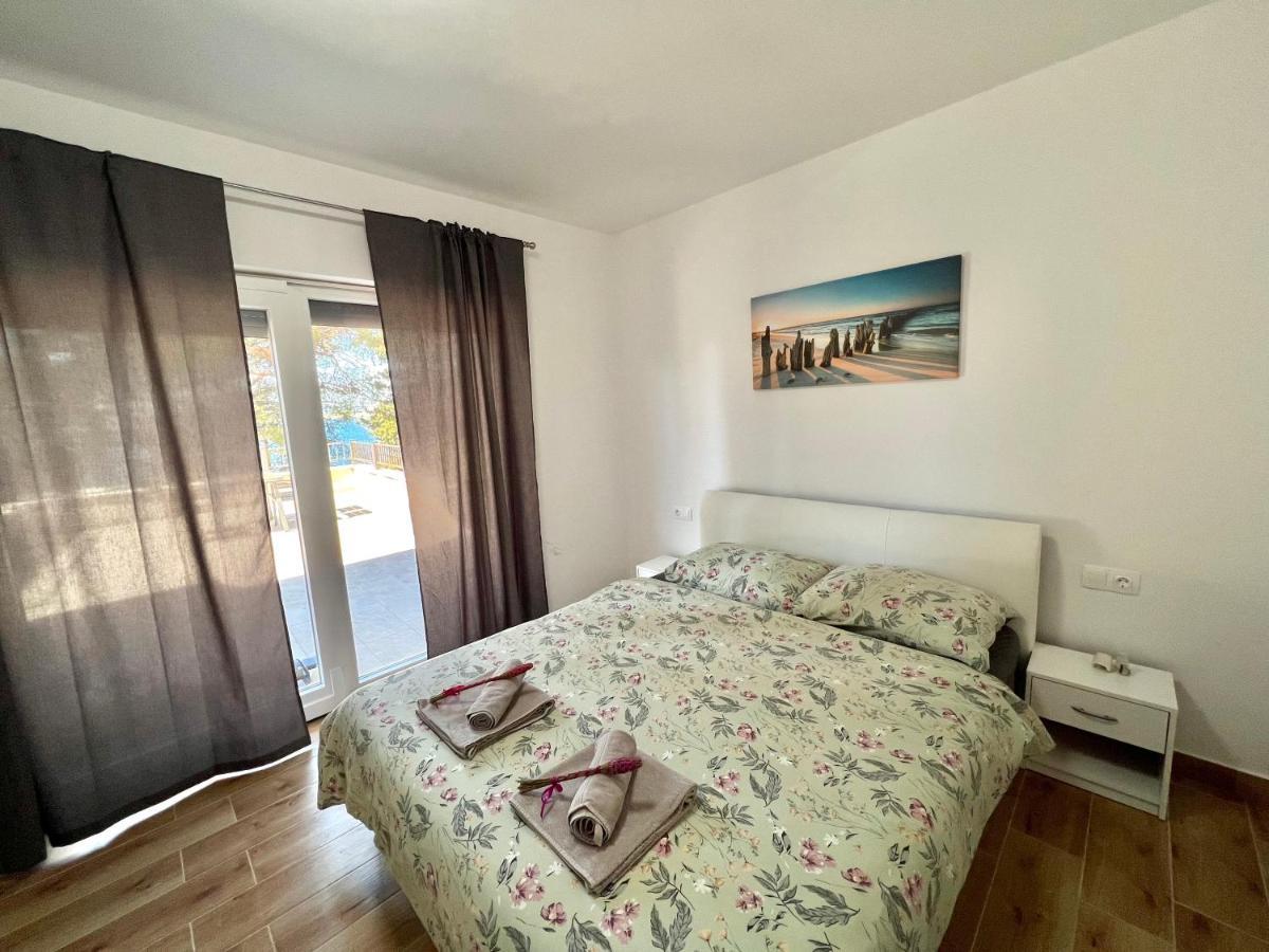 Fantasia del mare apartment&rooms Dramalj Esterno foto